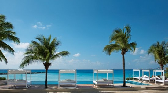 PISCINAS Hotel Krystal Grand Cancun Resort & Spa - 