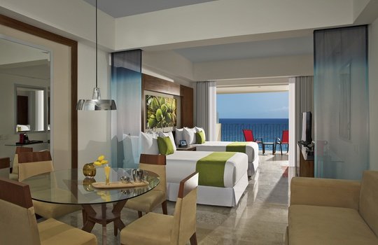Altitude Suite Ocean View – 2 double beds Hotel Krystal Grand Nuevo Vallarta - 