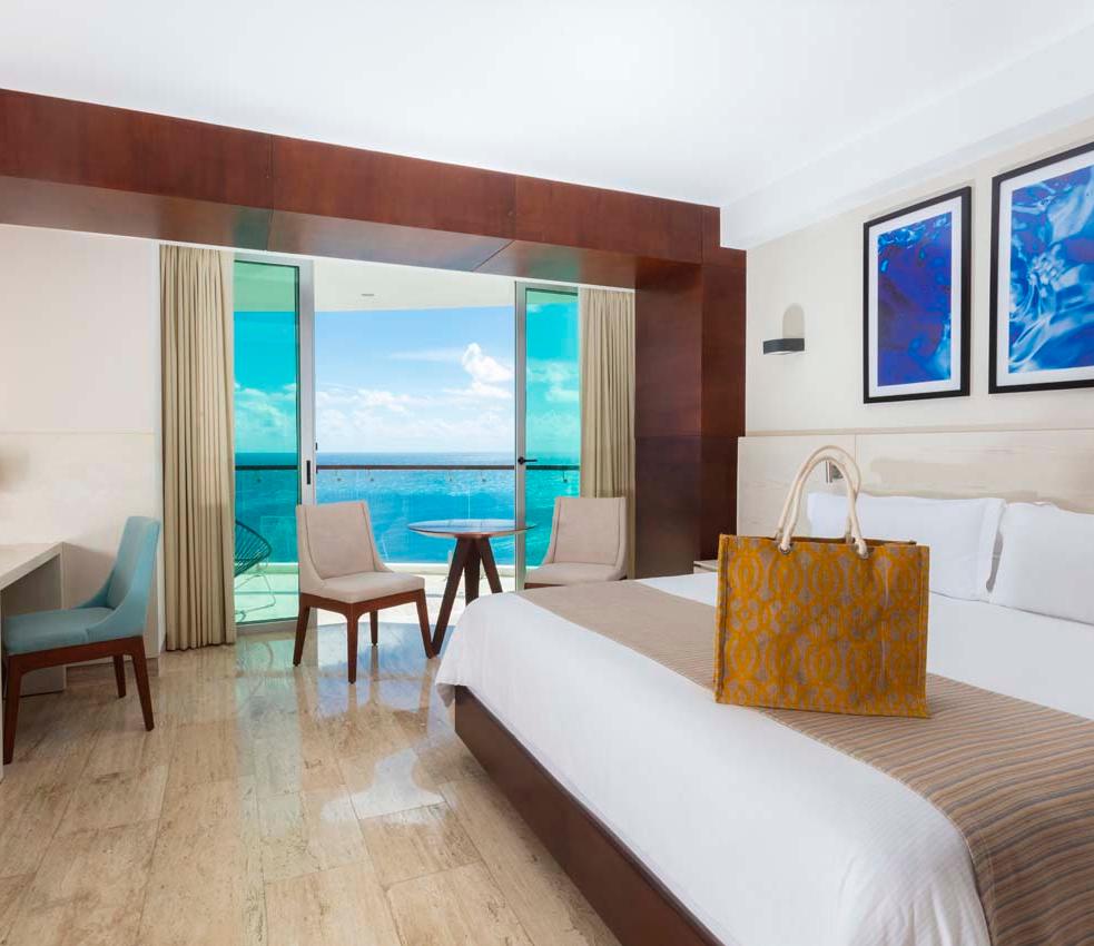 Krystal Grand® Cancún All Inclusive Krystal Grand® Cancún All Inclusive