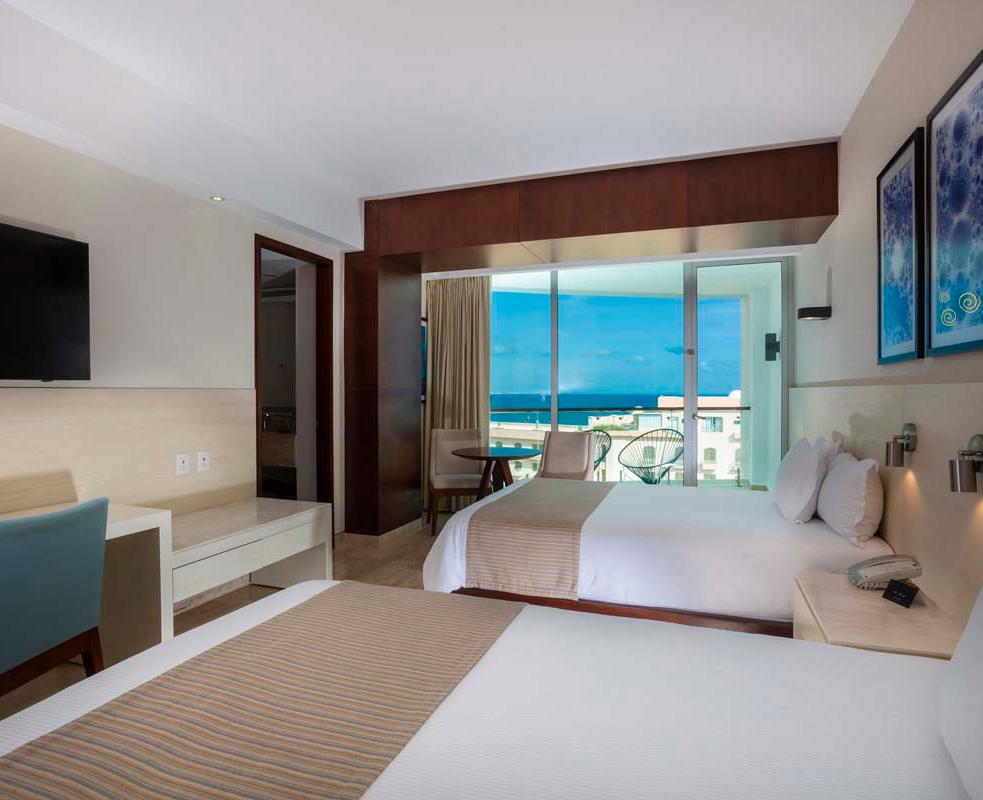 Krystal Grand® Cancún All Inclusive Krystal Grand® Cancún All Inclusive