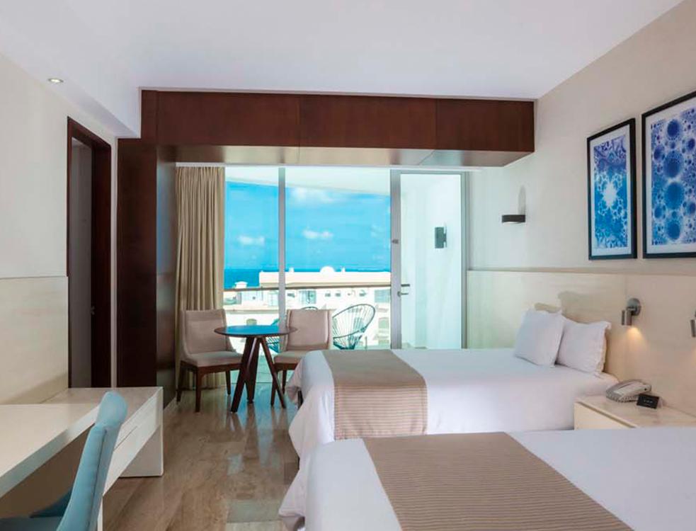 Krystal Grand® Cancún All Inclusive Krystal Grand® Cancún All Inclusive