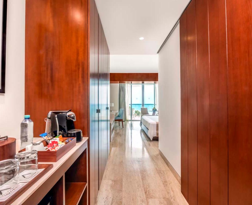 Krystal Grand® Cancún All Inclusive Krystal Grand® Cancún All Inclusive