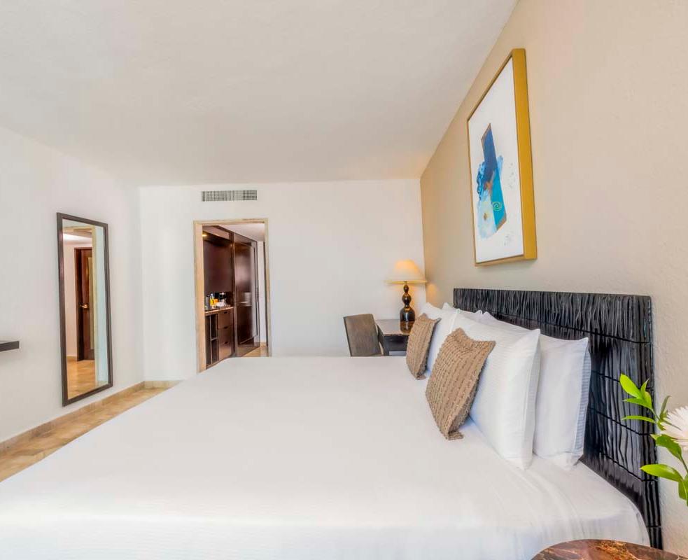 Krystal Grand® Cancún All Inclusive Krystal Grand® Cancún All Inclusive