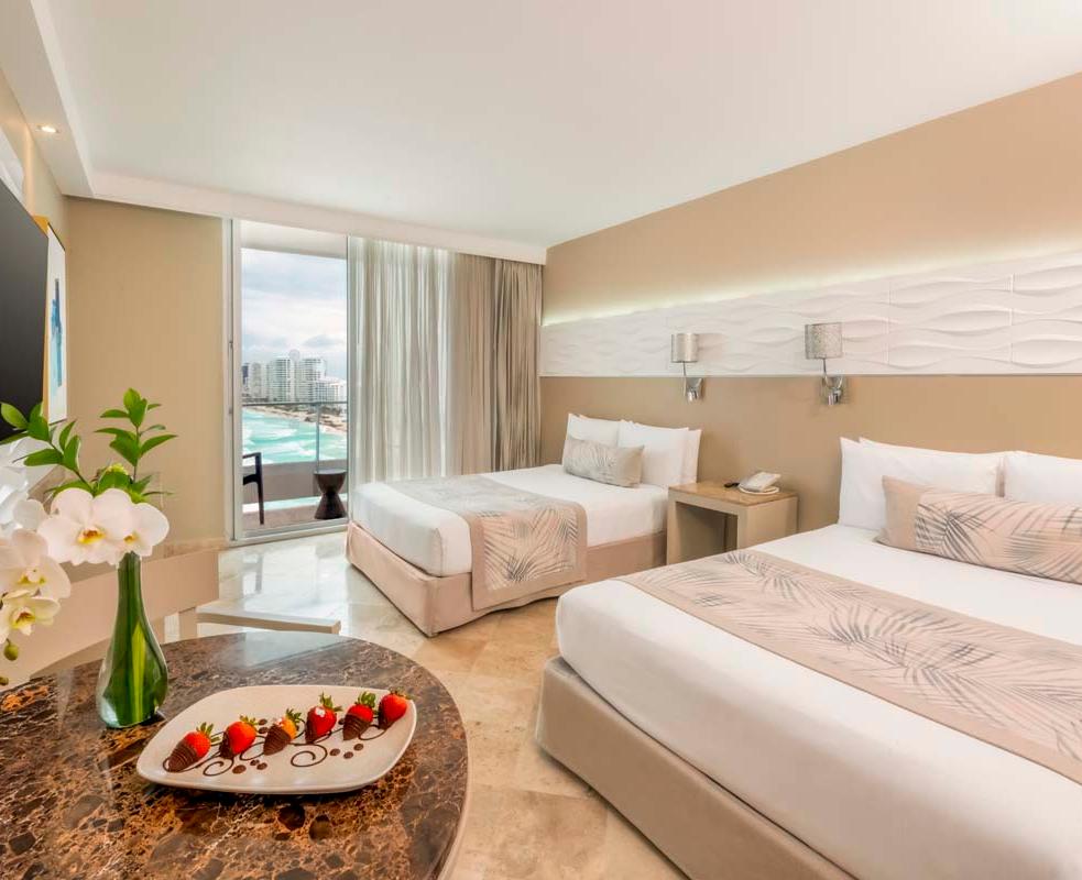 Krystal Grand® Cancún All Inclusive Krystal Grand® Cancún All Inclusive