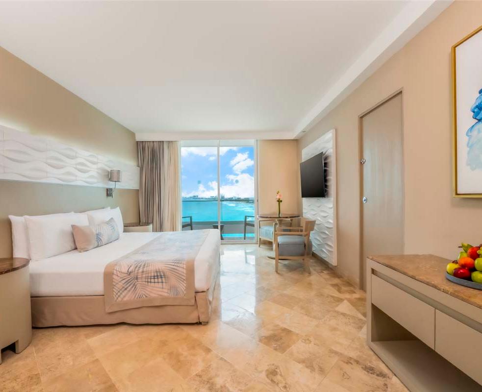 Krystal Grand® Cancún All Inclusive Krystal Grand® Cancún All Inclusive