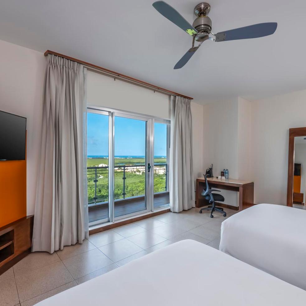 Krystal Urban® Cancún & Beach Club Krystal Urban® Cancún & Beach Club