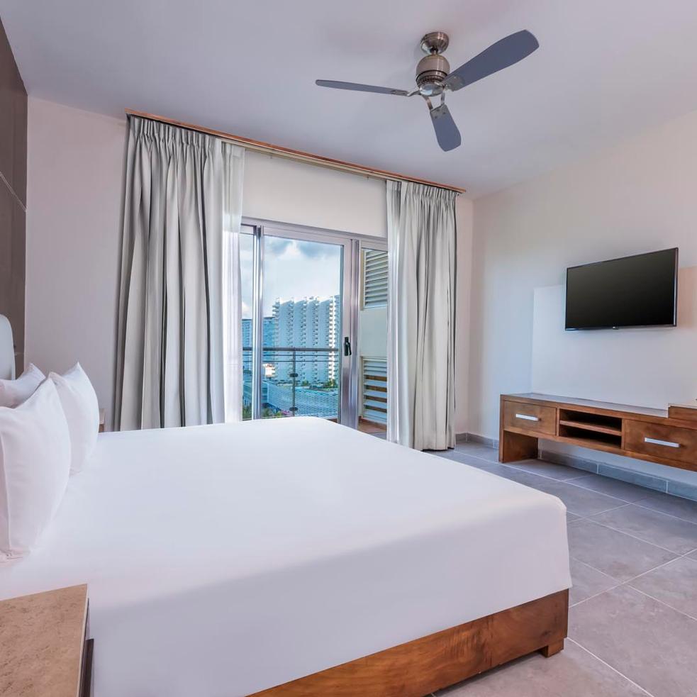 Krystal Urban® Cancún & Beach Club Krystal Urban® Cancún & Beach Club