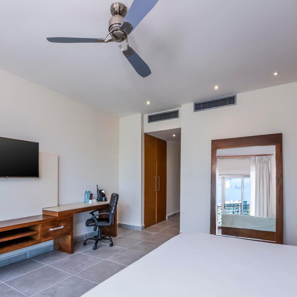 Krystal Urban® Cancún & Beach Club Krystal Urban® Cancún & Beach Club