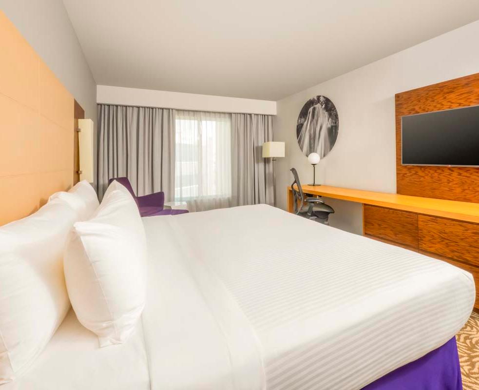 Krystal Urban® Monterrey Krystal Urban® Monterrey